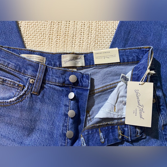 Women's High-Rise 90's Distressed Straight Jeans - Universal Thread Size 8 Long - Picture 5 of 5